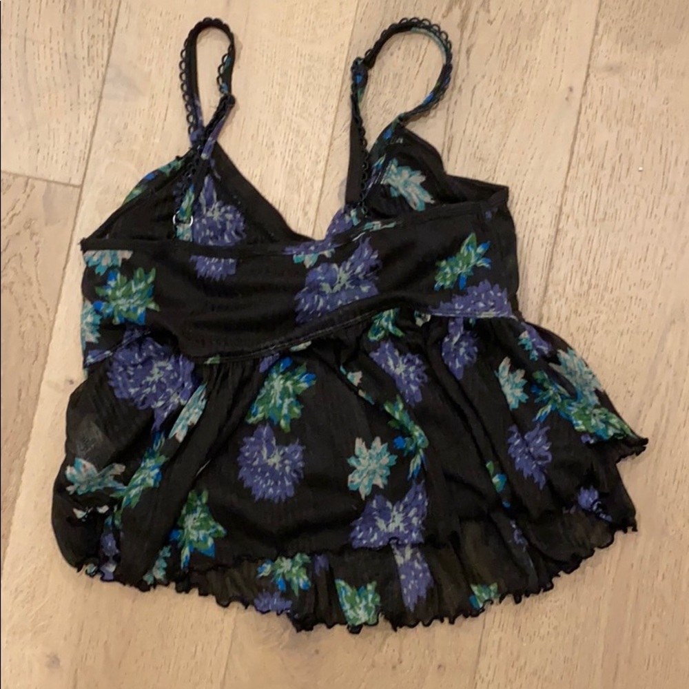 Floral top - Picture 2 of 2